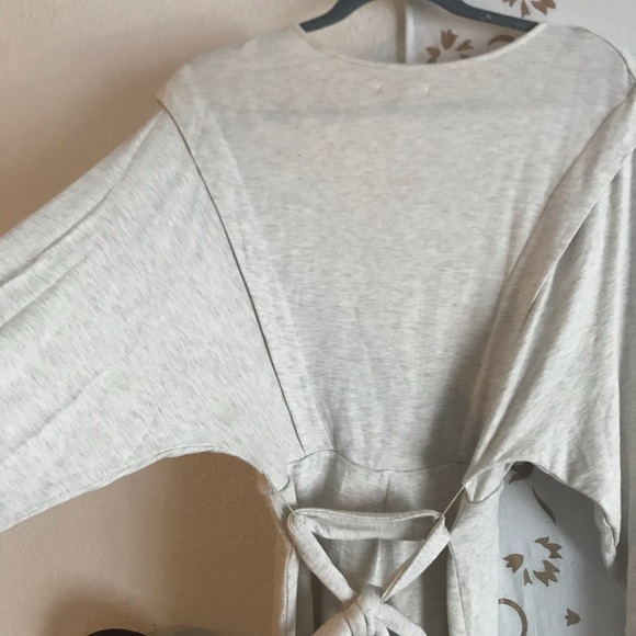 UO Wrap V Romper - Picture 7 of 9